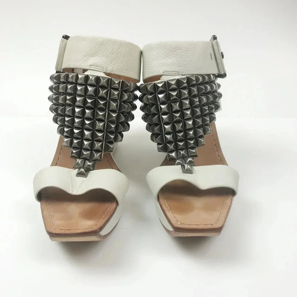 Modern Vintage Thammy Wedge - Picture 4 of 8